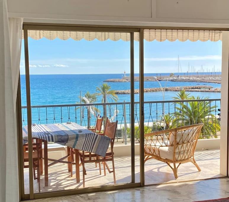 Le Garavan-Vue Mer-Plage-Clim-Terrasse Menton Buitenkant foto